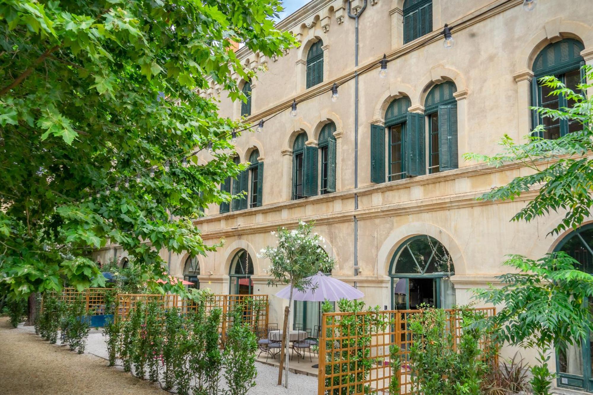 Couvent Des Ursulines: Historic Retreat For Families And Groups Pezenas