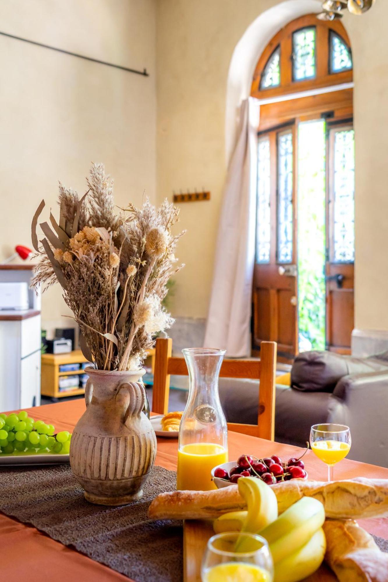Couvent Des Ursulines: Historic Retreat For Families And Groups Pezenas