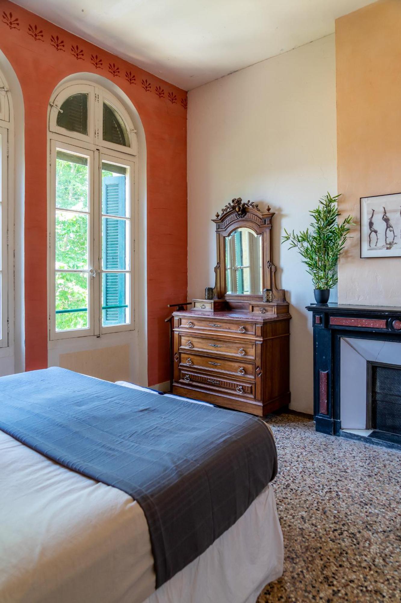 Couvent Des Ursulines: Historic Retreat For Families And Groups Holiday home